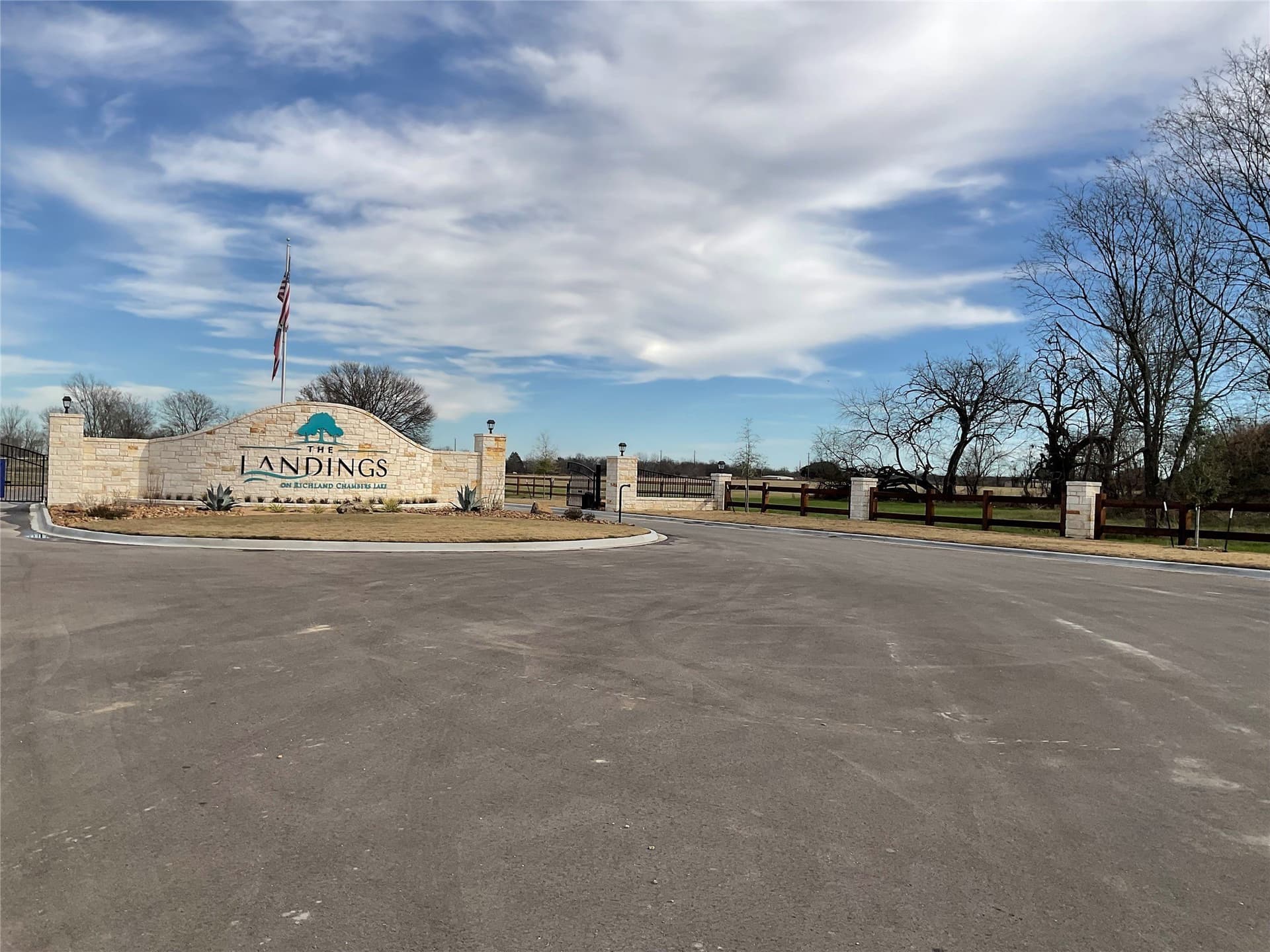 3.12 acres in Navarro County