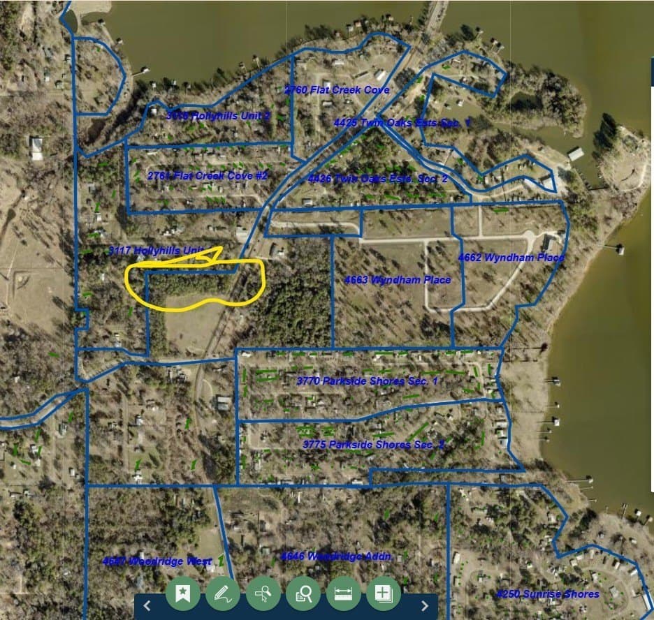 1.23 acres in Henderson County
