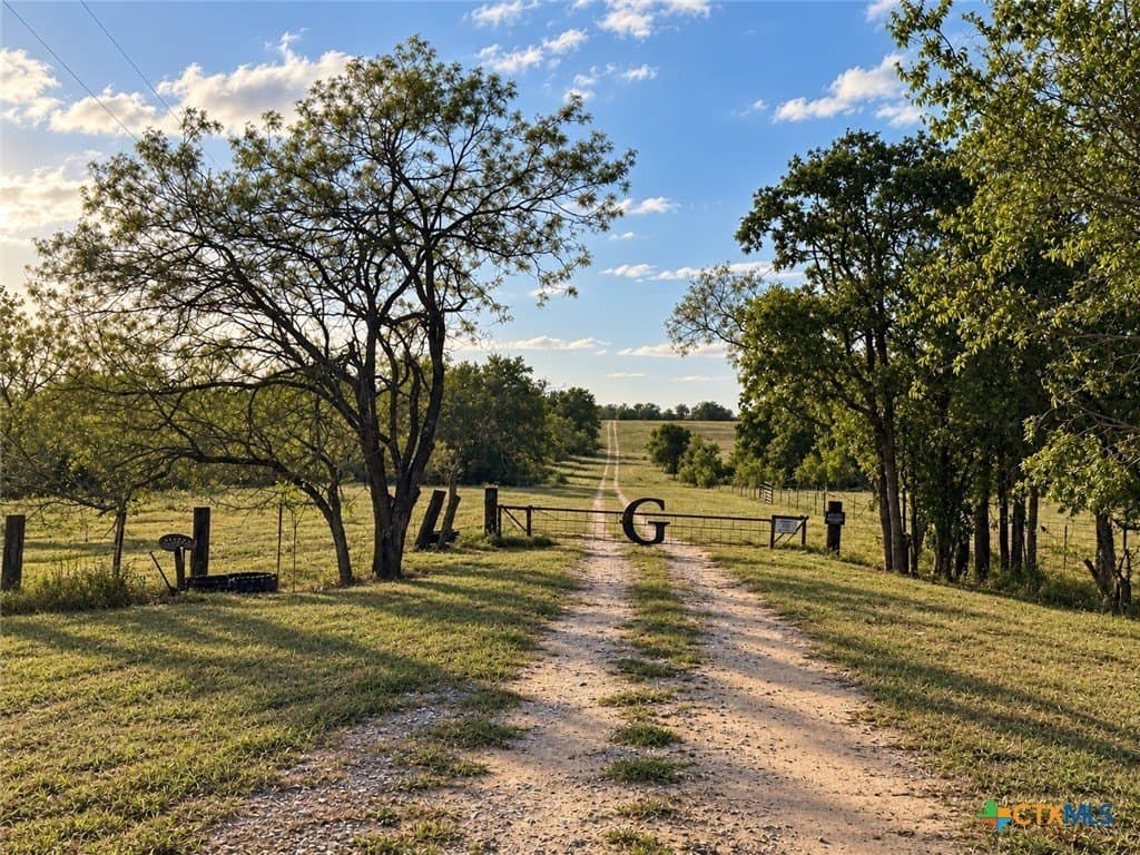 206.91 acres in Gonzales County