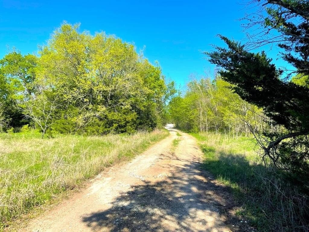 5 acres in Hill County