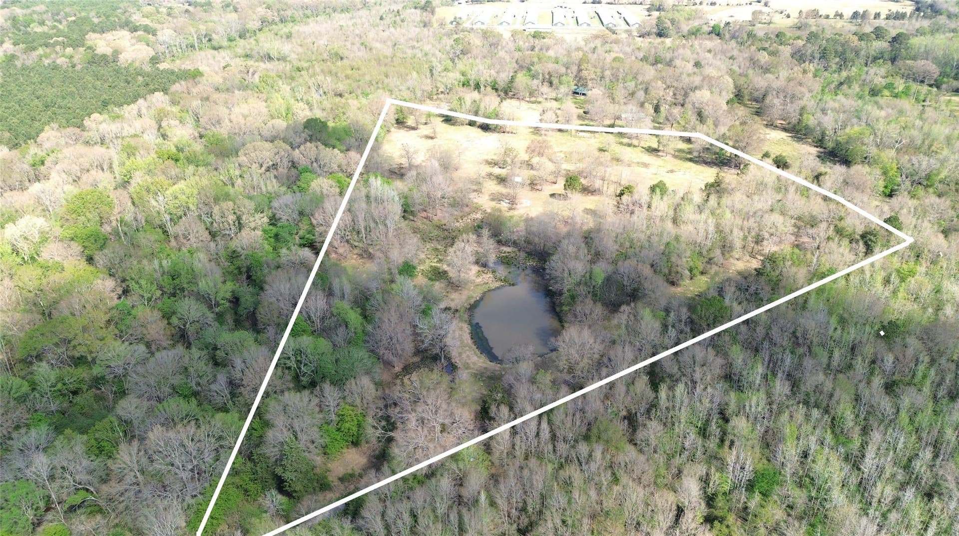 16.42 acres in Camp County