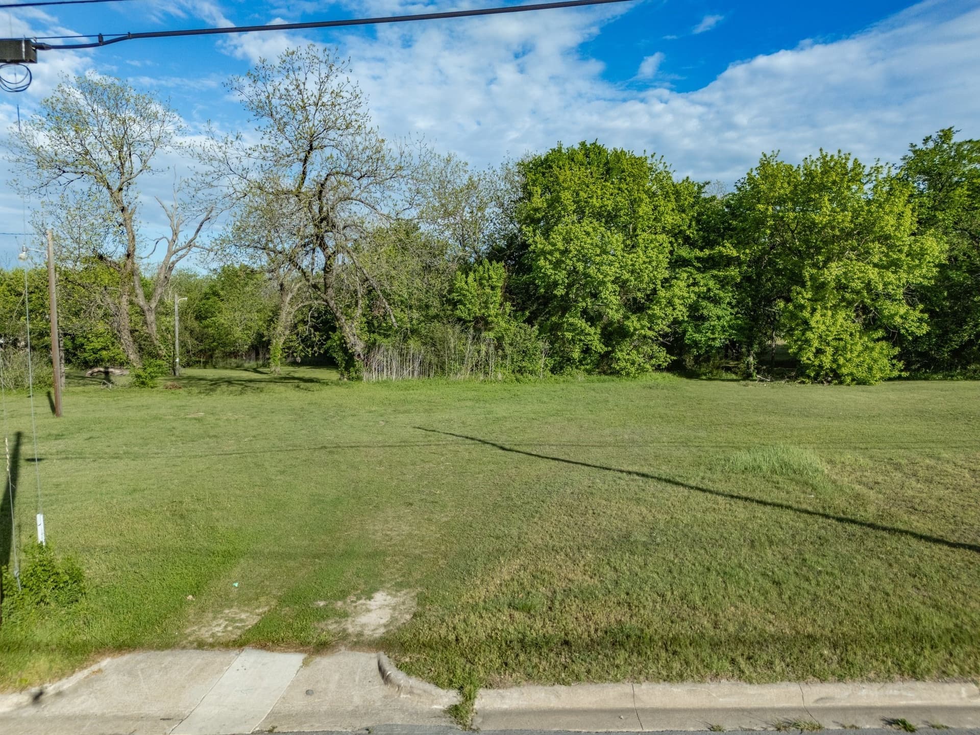 0.32 acres in Ellis County