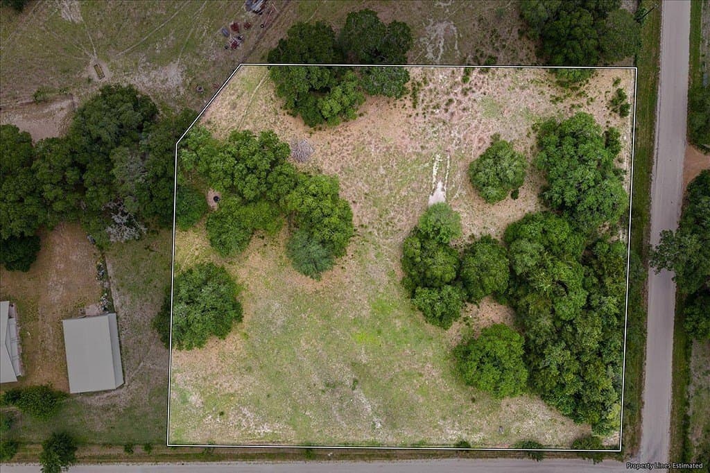 2 acres in Fayette County