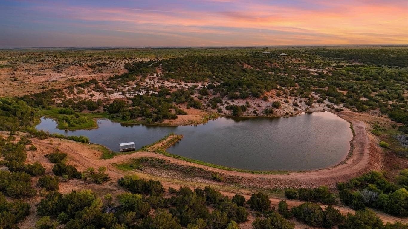 610.25 acres in Coke County