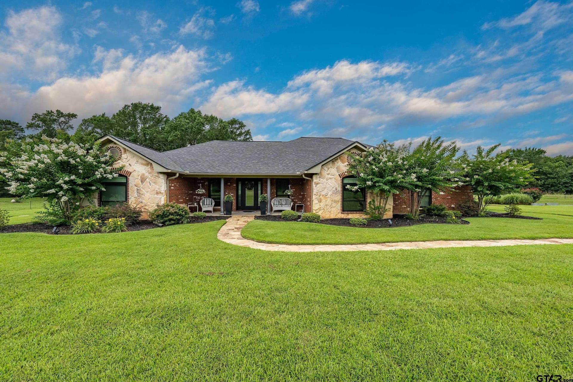 10.87 acres in Gregg County