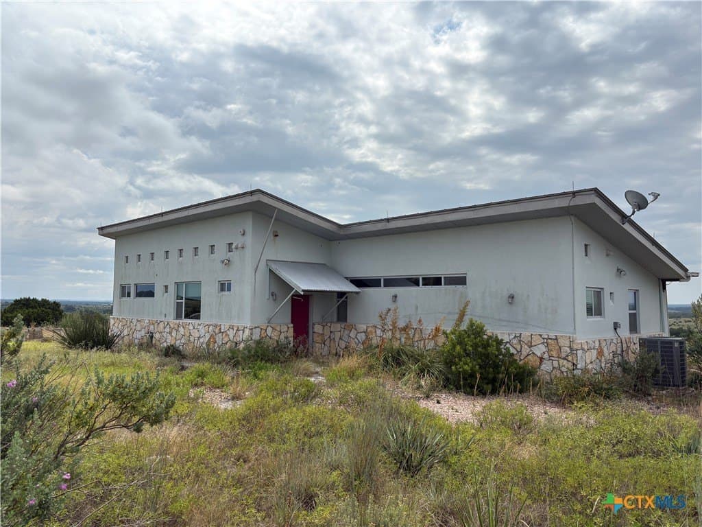 19.95 acres in Lampasas County