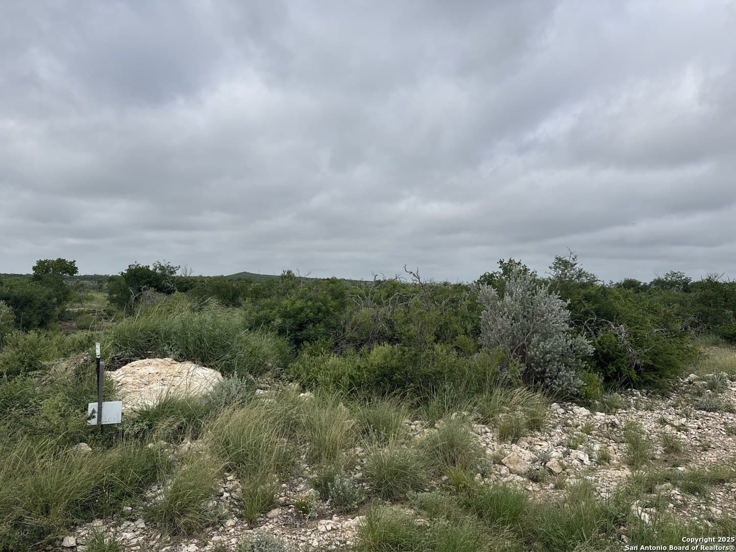 3 acres in Uvalde County