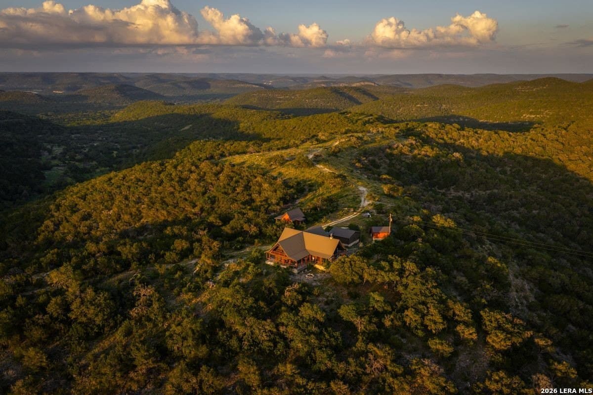 649 acres in Edwards County