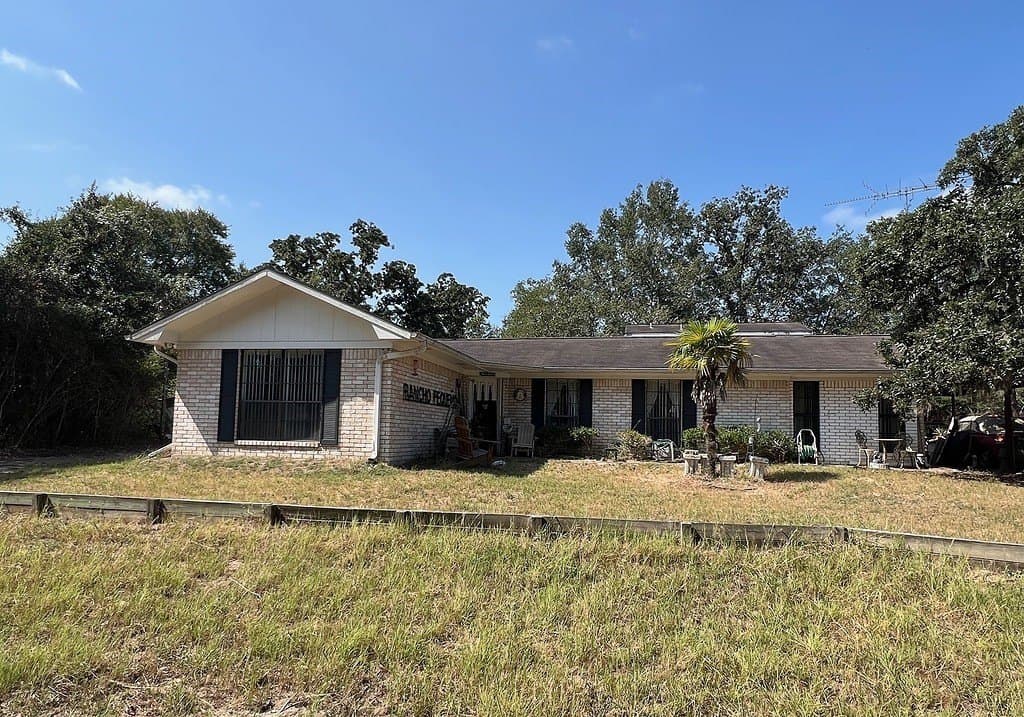 2.04 acres in Austin County