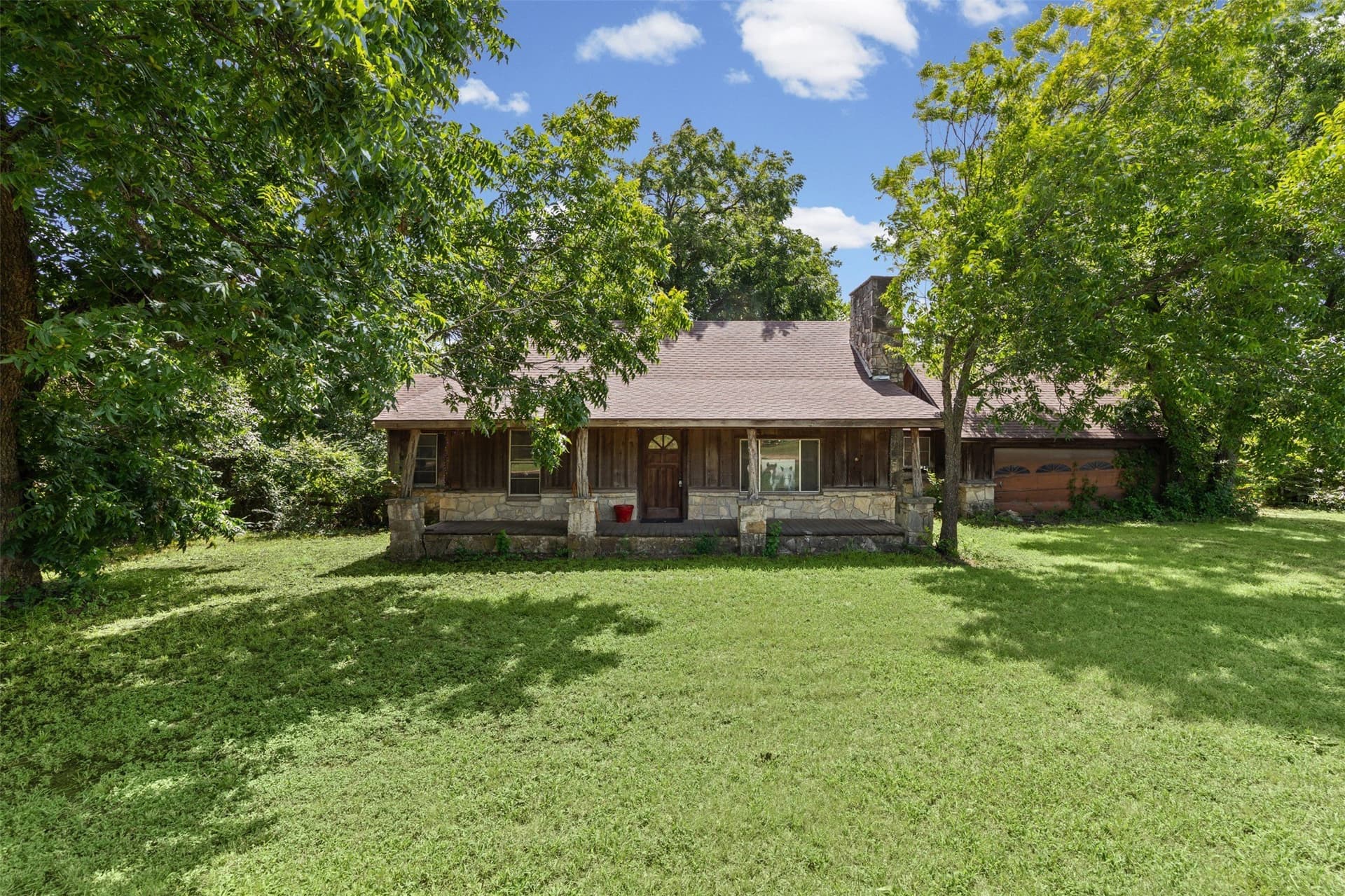 10 acres in Johnson County