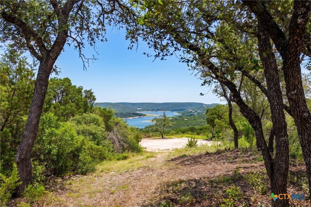 17.52 acres in Travis County