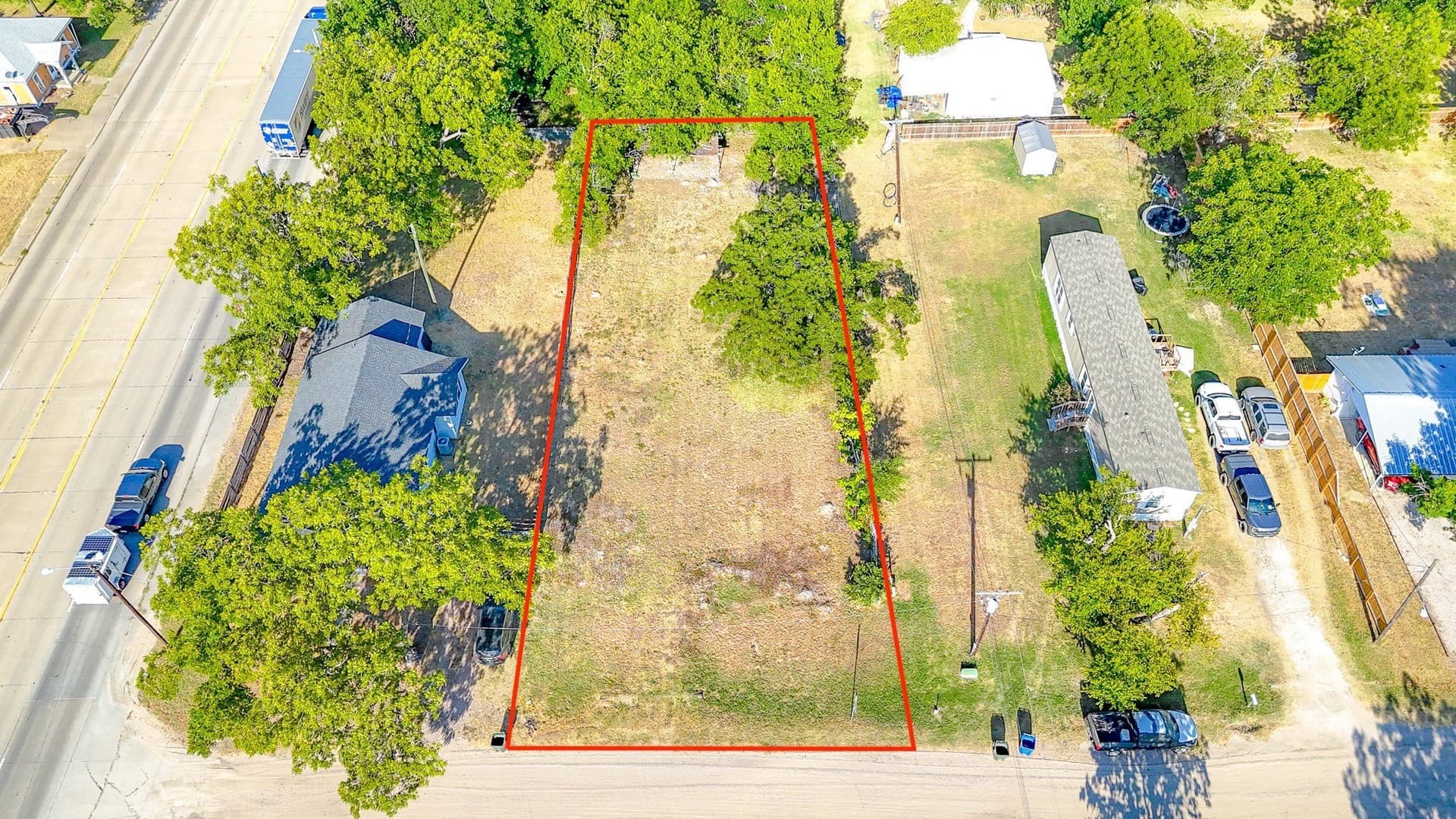 0.24 acres in Navarro County