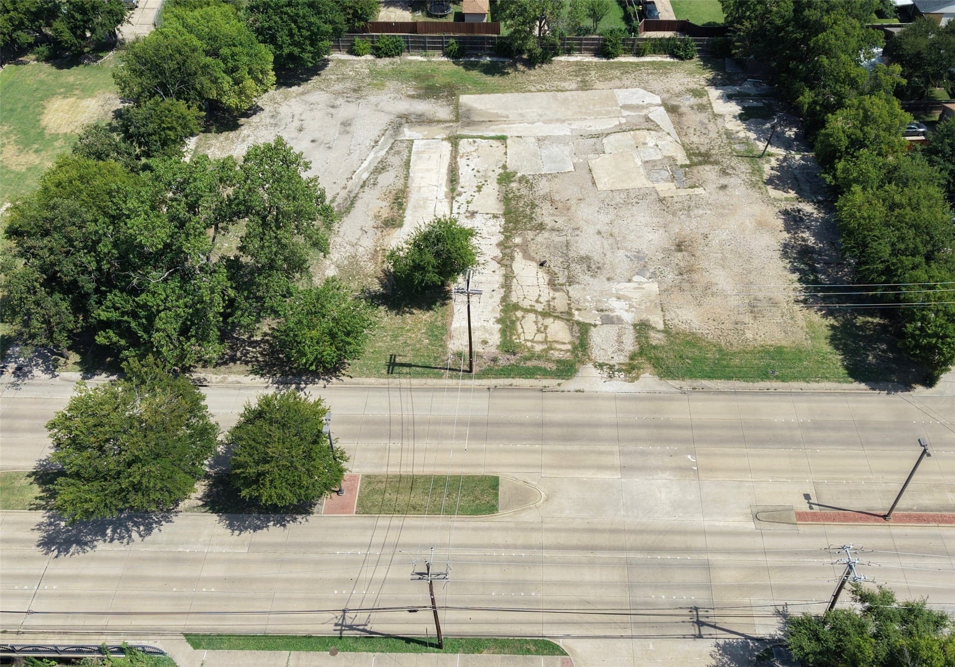1.64 acres in Dallas County