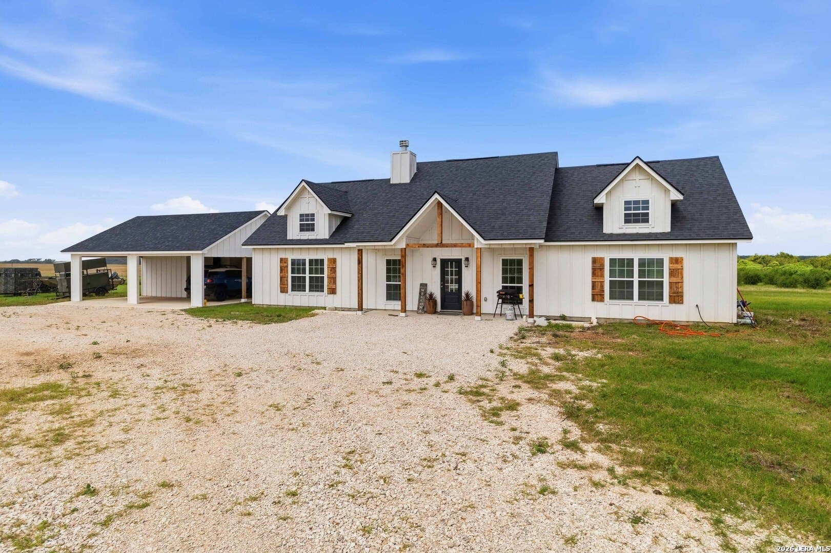 17.45 acres in Uvalde County