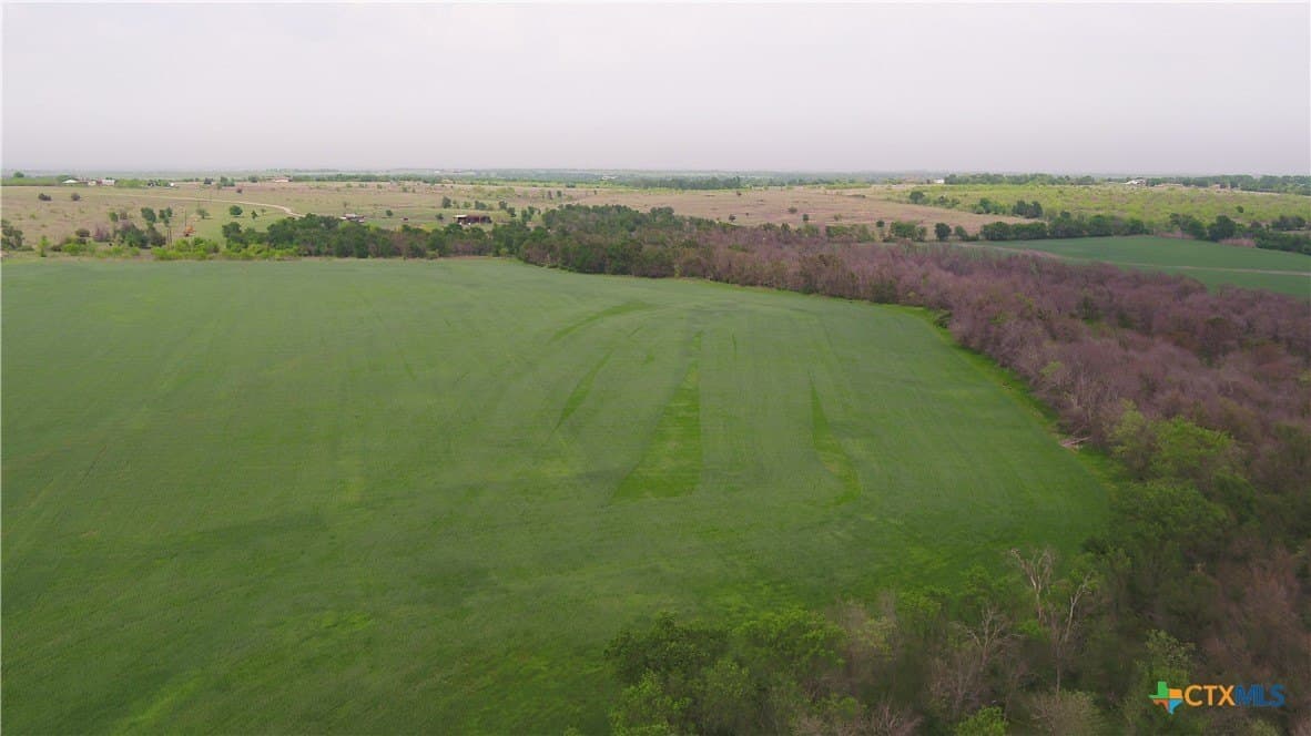 6 acres in Milam County