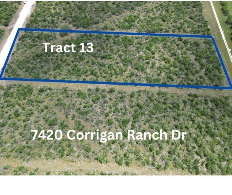 5.02 acres in Bee County