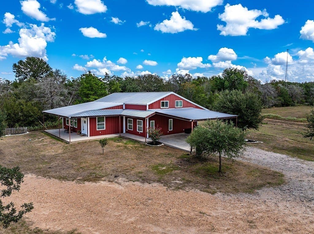10 acres in Fayette County