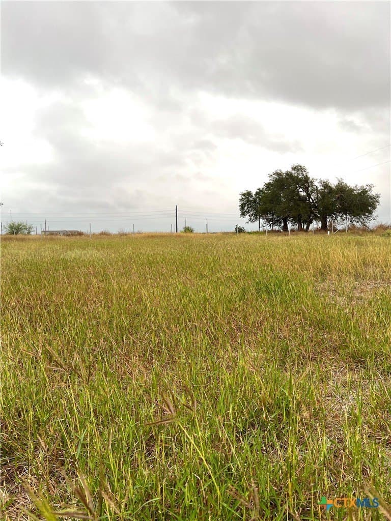 2.05 acres in Medina County