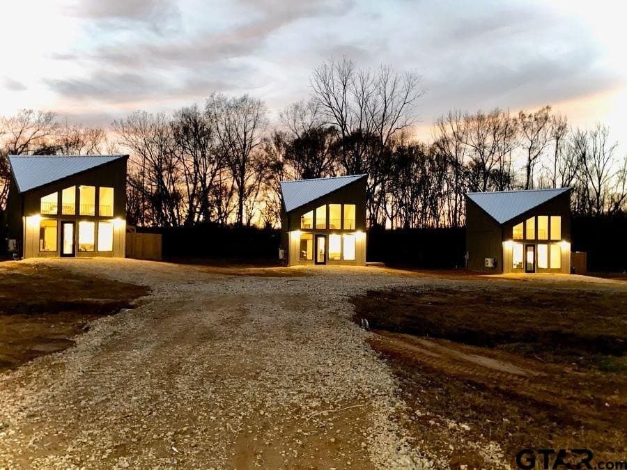 12.37 acres in Smith County