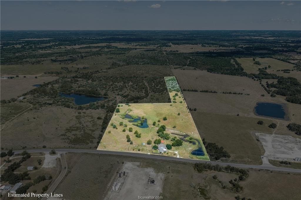 25.02 acres in Robertson County