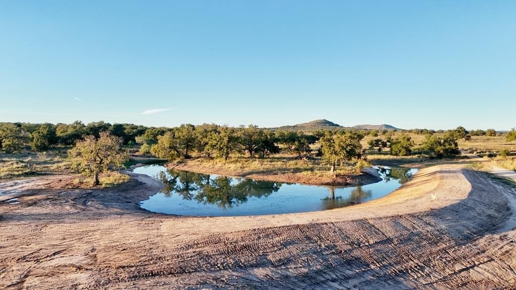 75.9 acres in Llano County