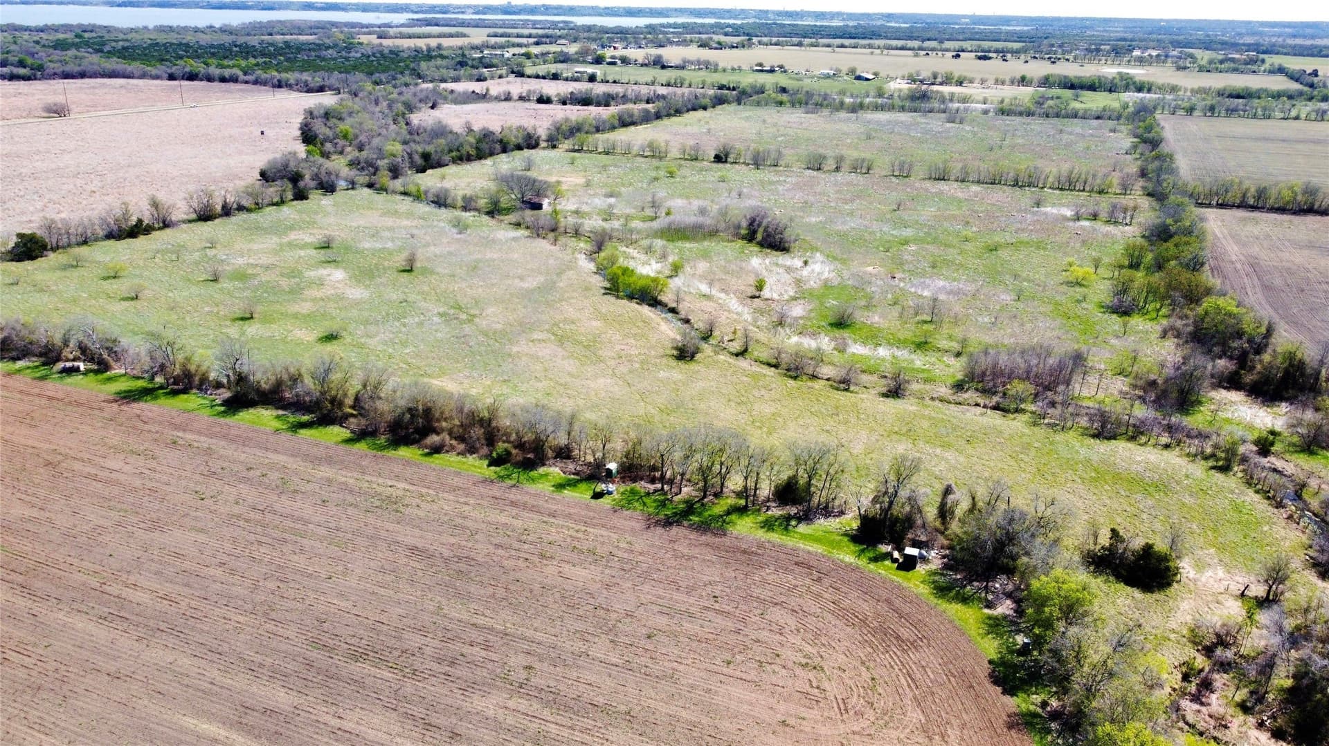 128 acres in McLennan County