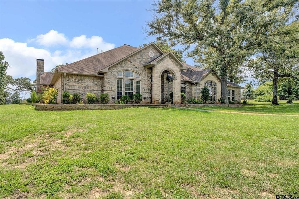 25.36 acres in Smith County