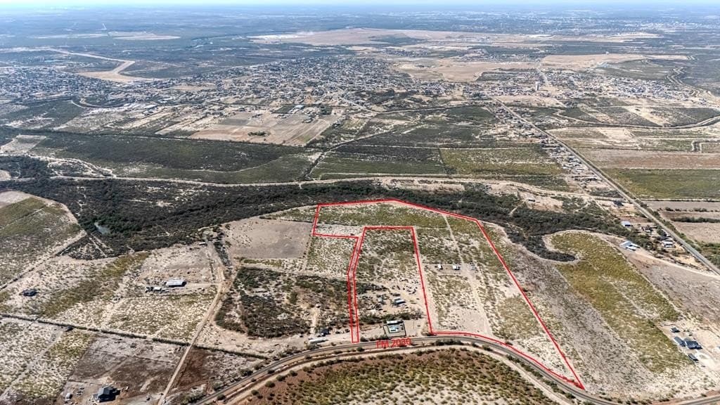 30.1 acres in Maverick County