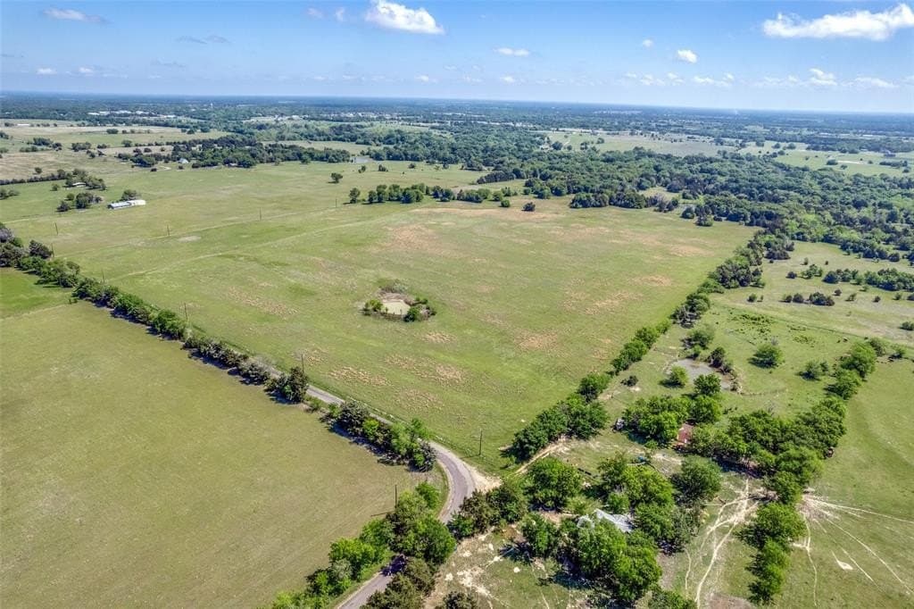 106.96 acres in Hopkins County