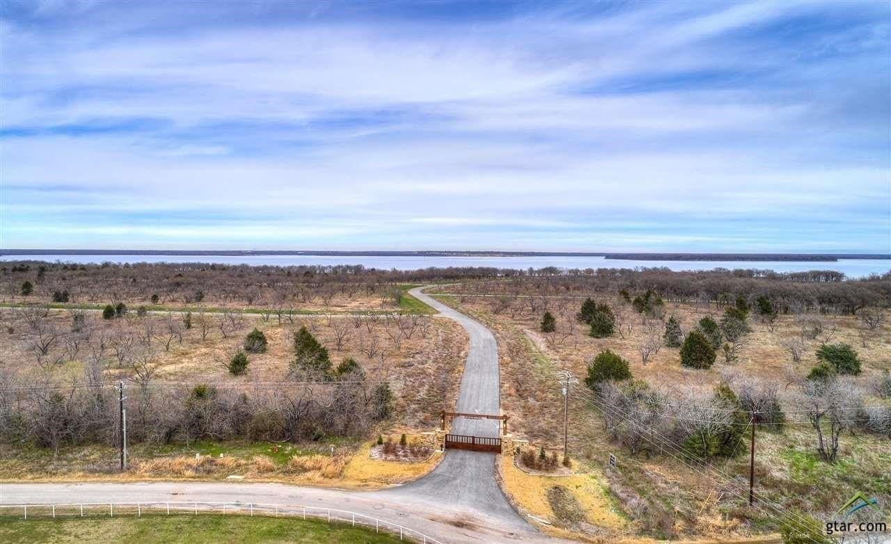 1.21 acres in Kaufman County