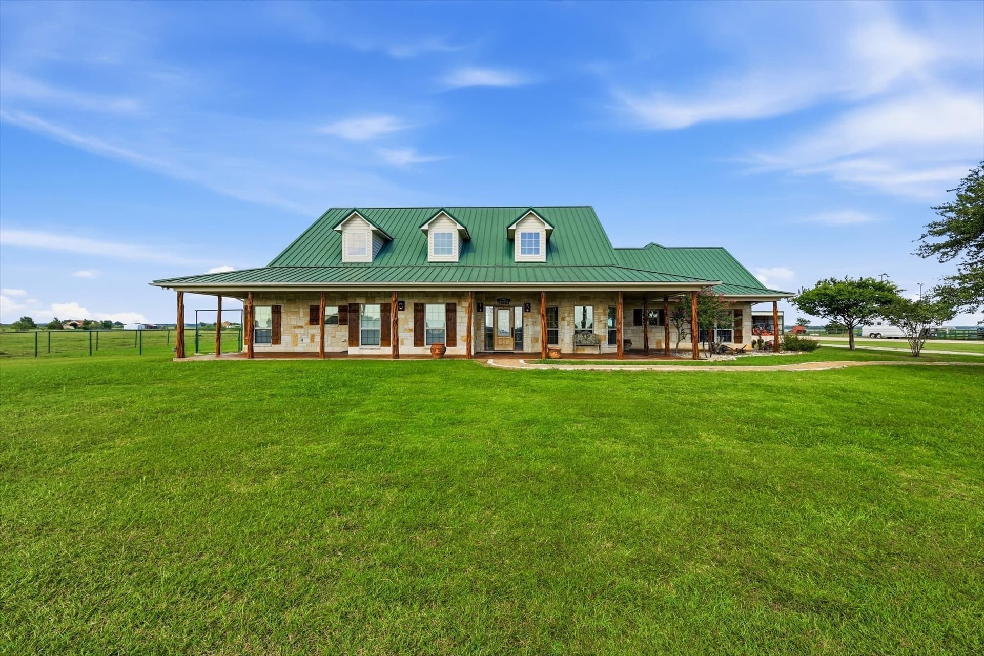 26.54 acres in Hill County