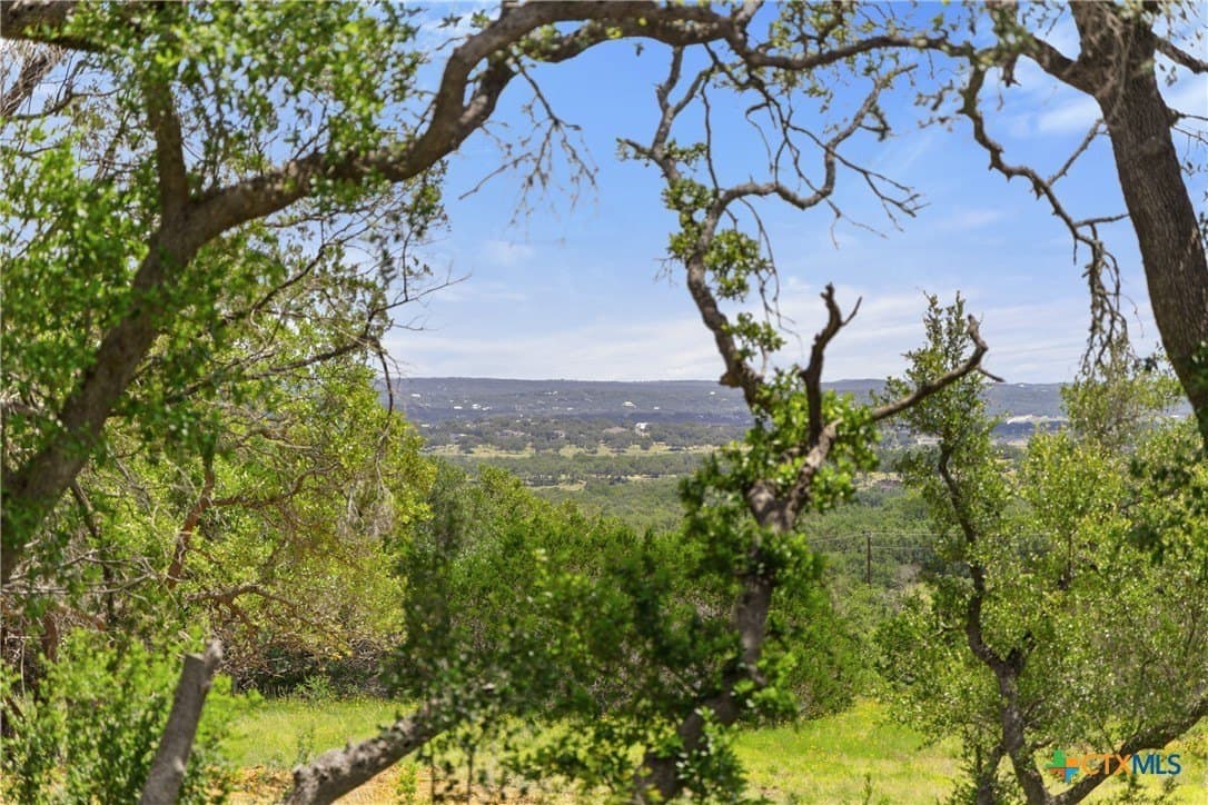 3.17 acres in Comal County