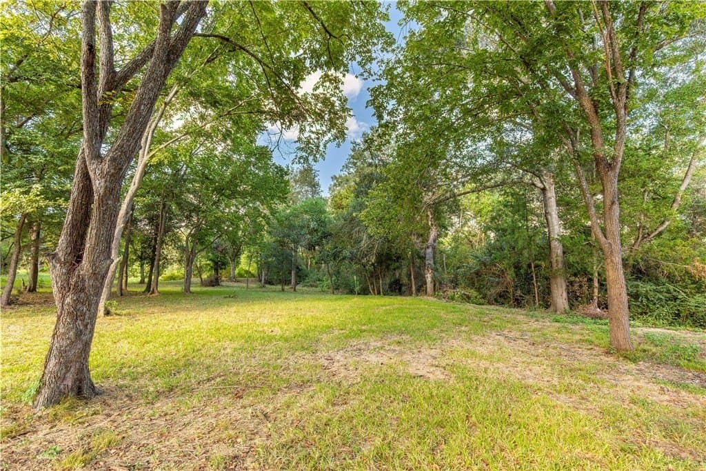 4.49 acres in AUSTIN County