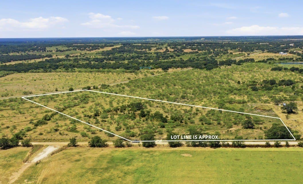 10.05 acres in Eastland County