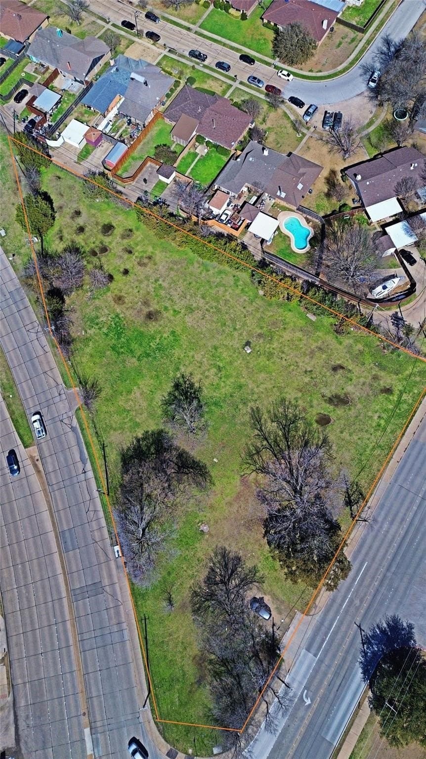 1.56 acres in Dallas County