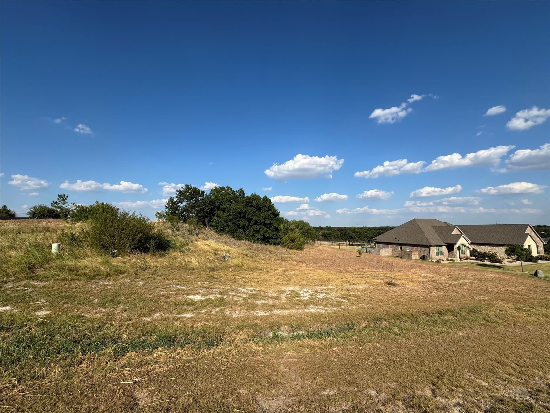 1.01 acres in Hood County