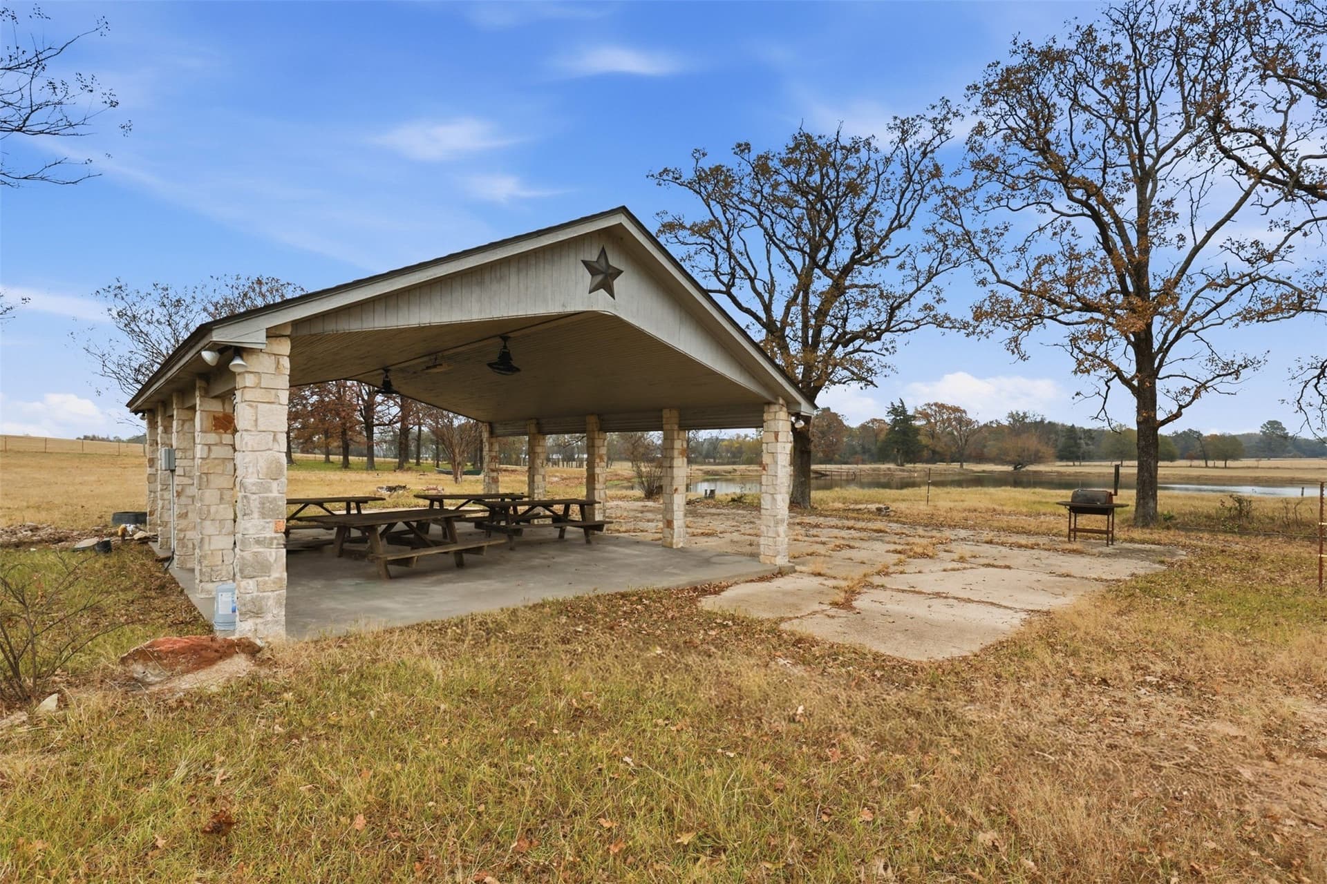 13 acres in Hopkins County