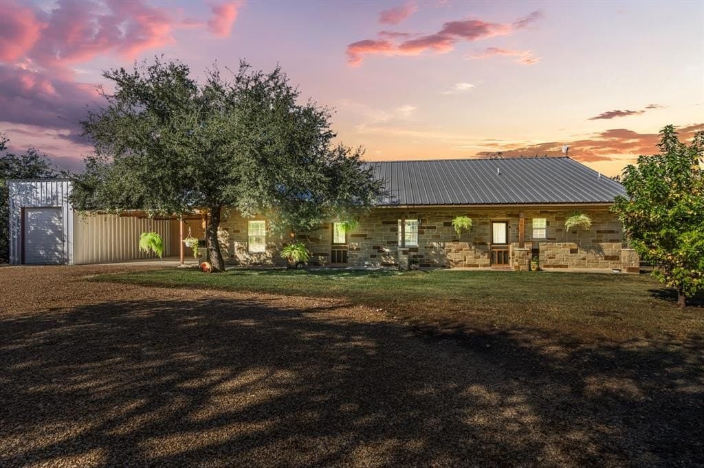 37.13 acres in Bosque County