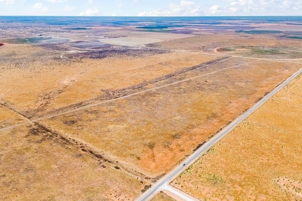 320 acres in Gaines County