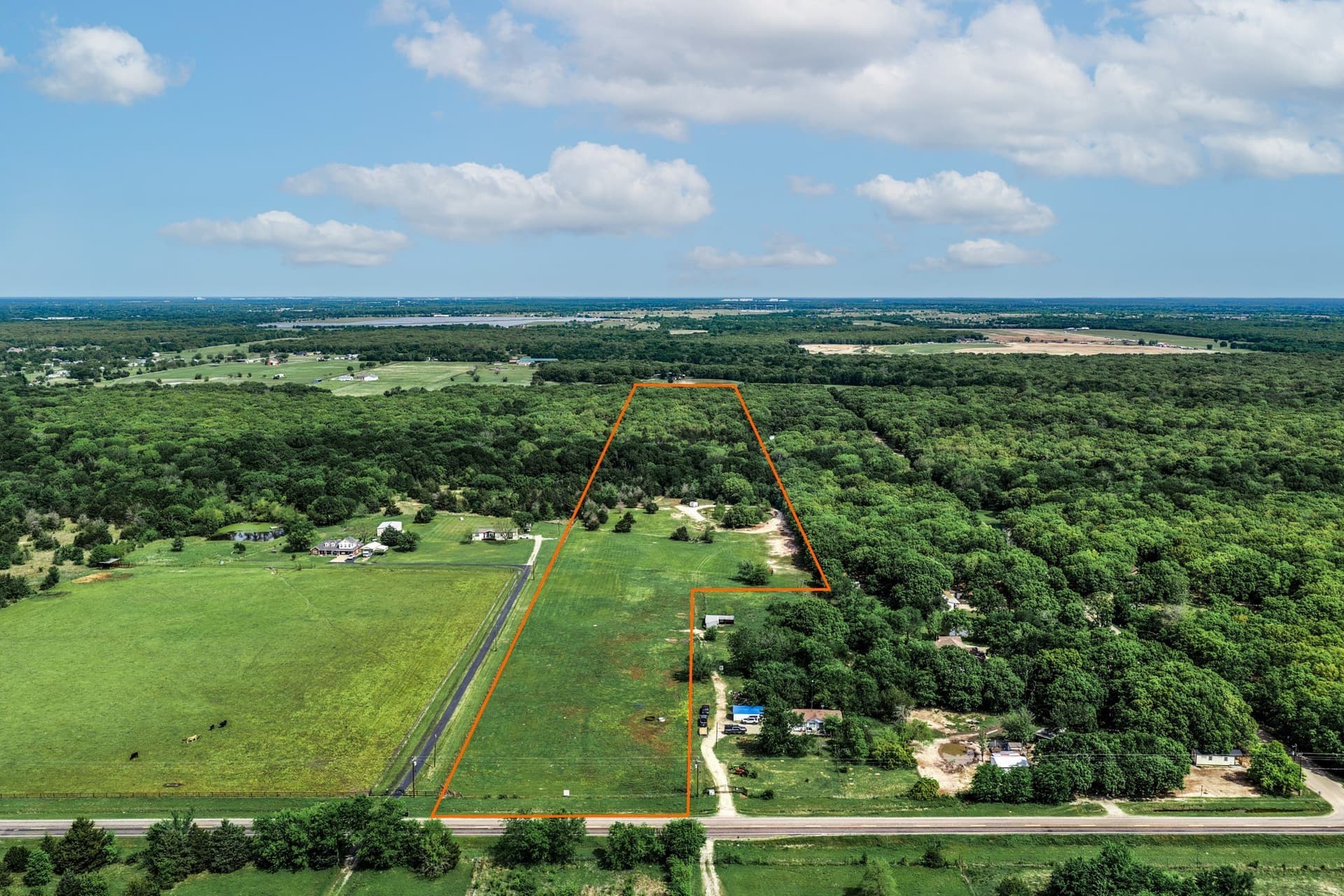 25 acres in Hunt County
