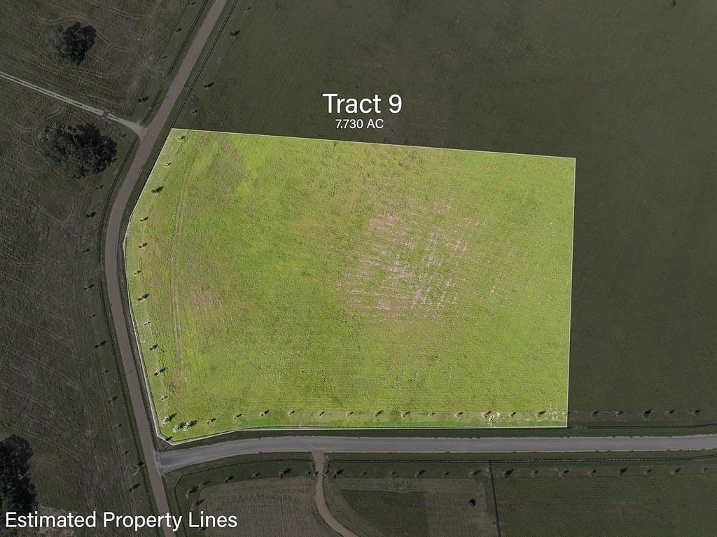 7.73 acres in Fayette County
