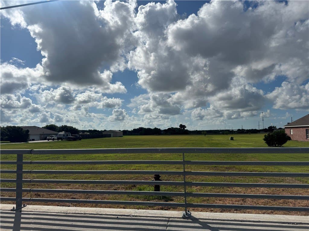 2.5 acres in San Patricio County
