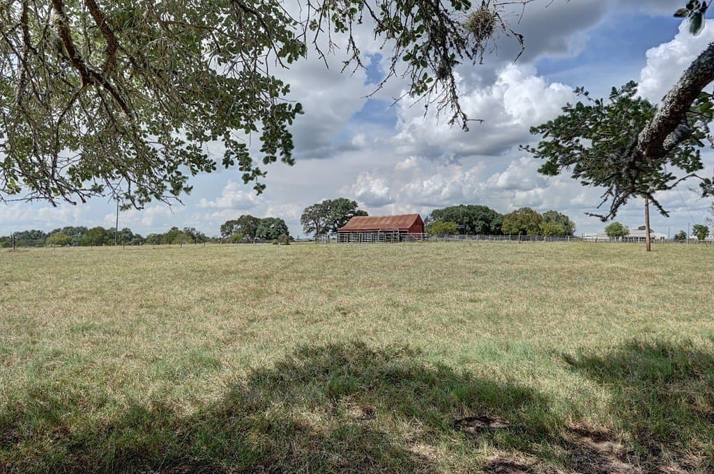 16.74 acres in Washington County