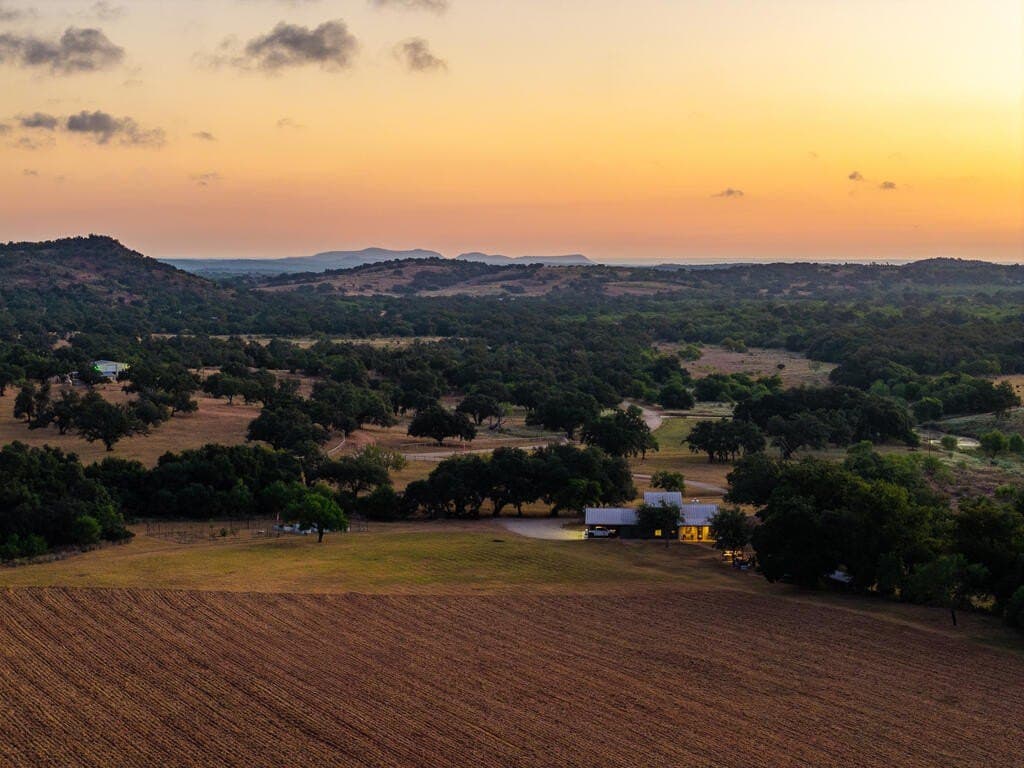 194.47 acres in Gillespie County