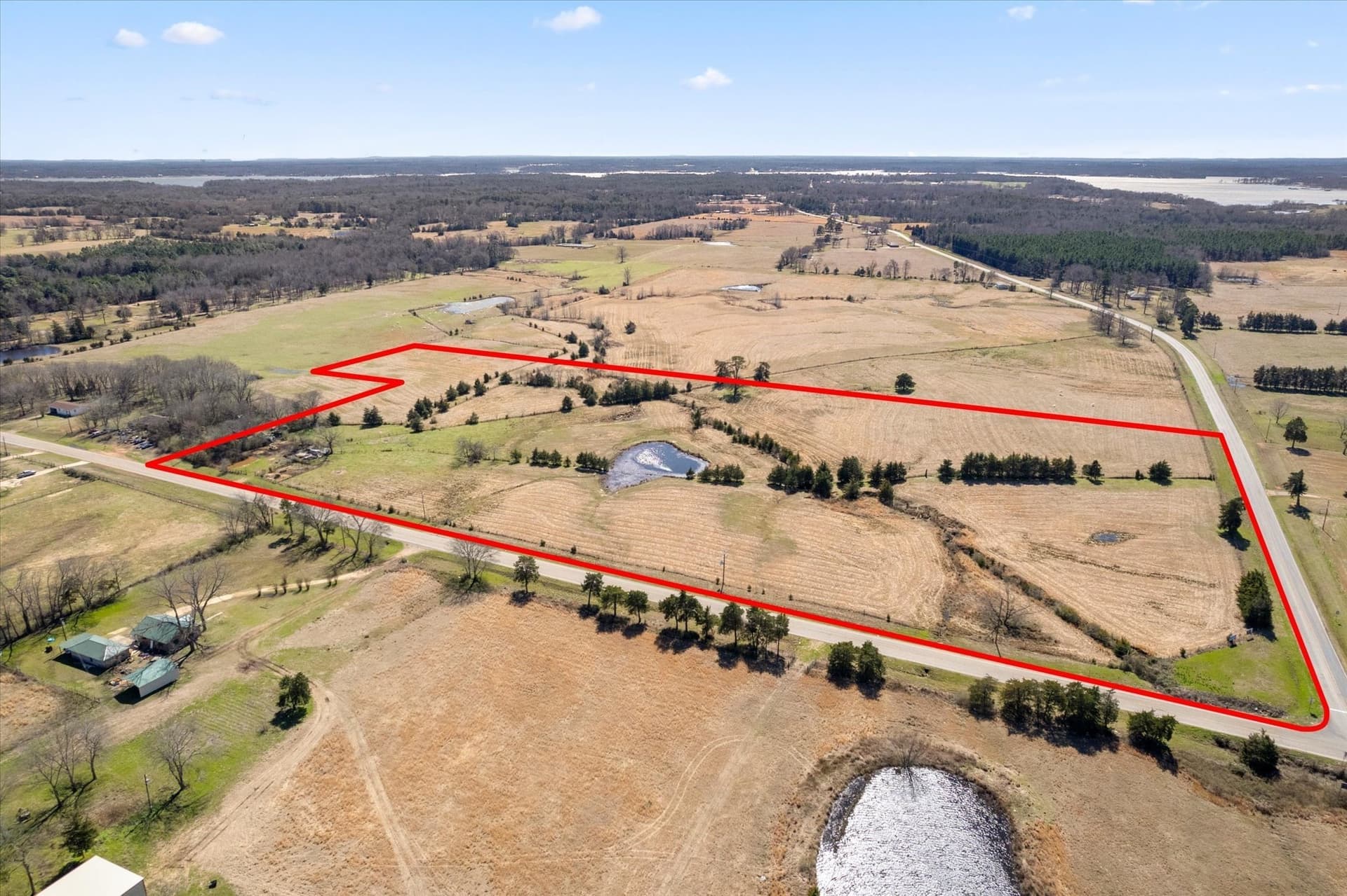 21.92 acres in Titus County