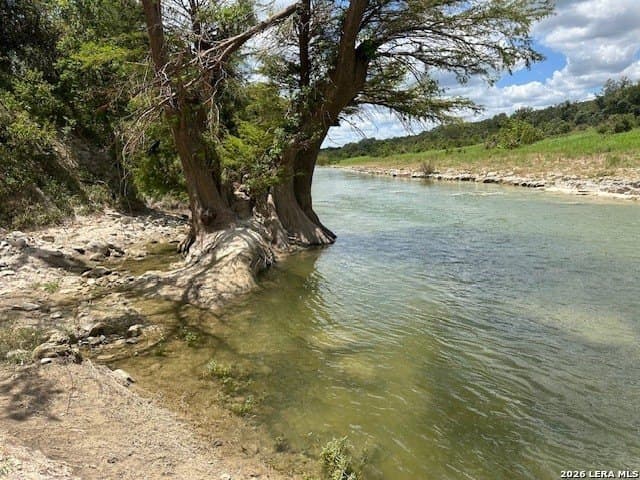 75 acres in Comal County