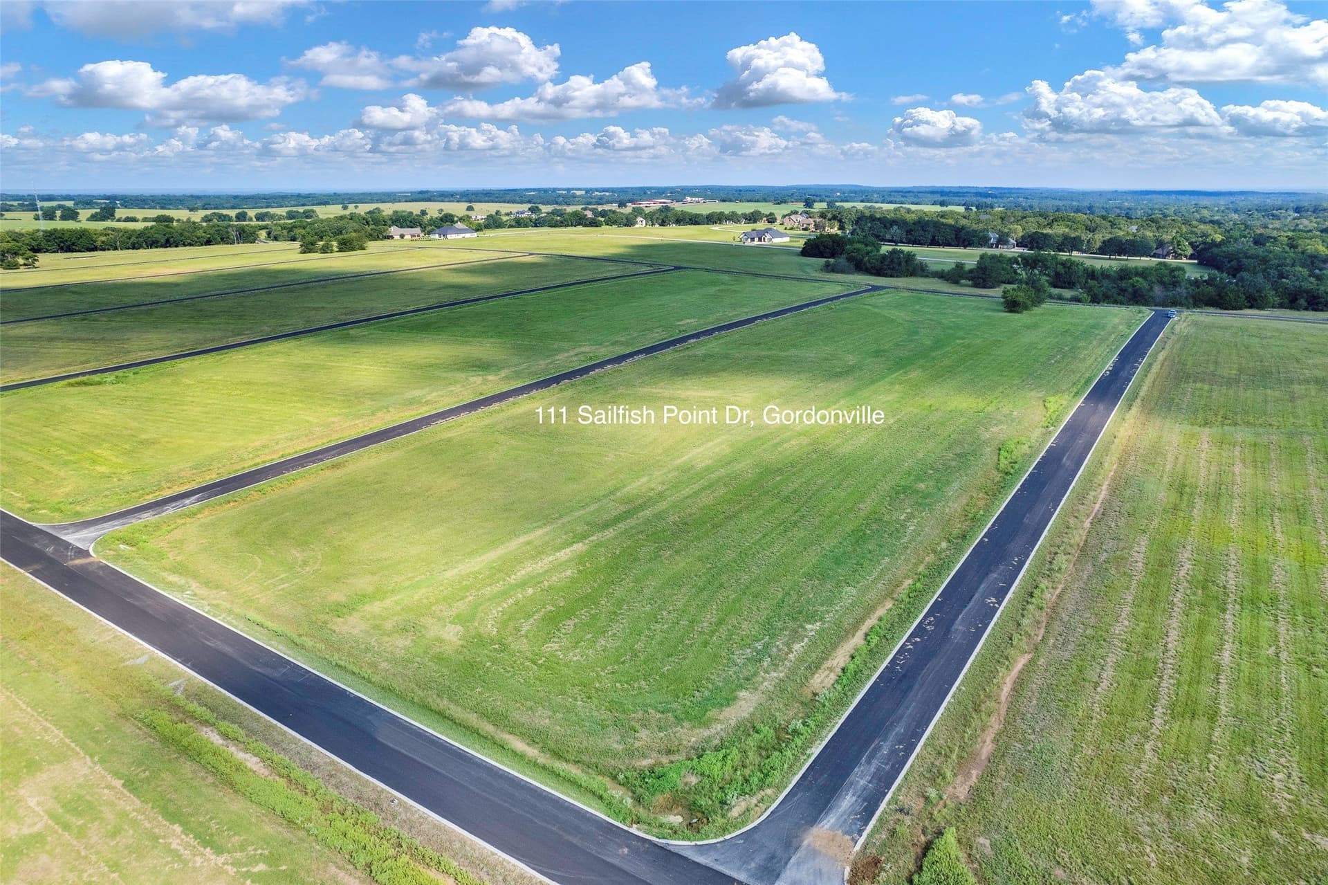 0.37 acres in Grayson County
