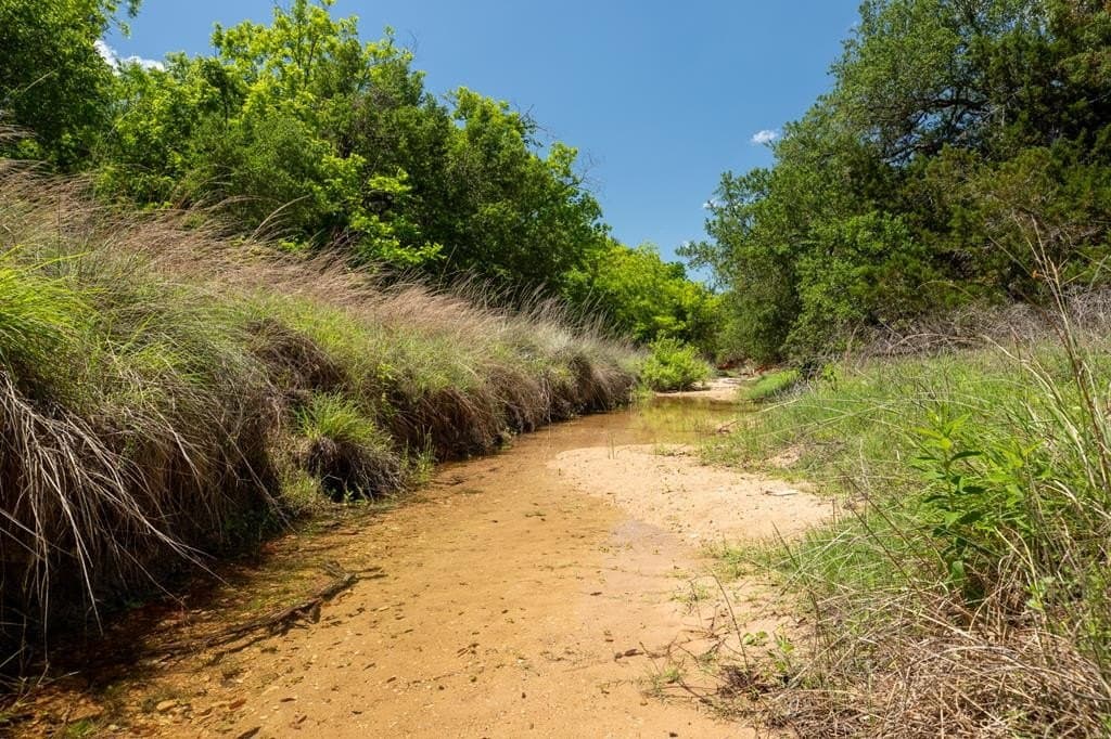 10.2 acres in Gillespie County
