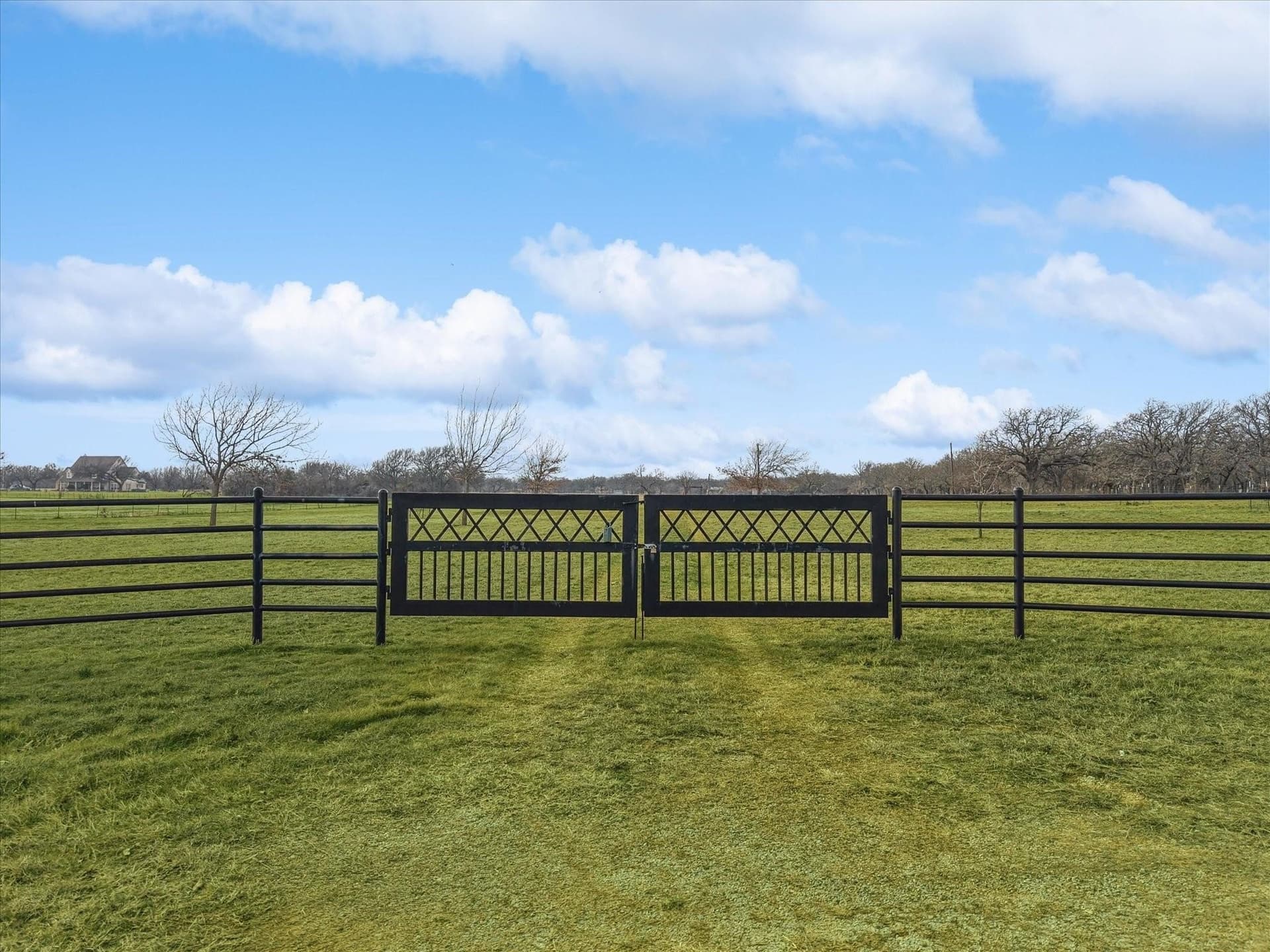10.44 acres in Jack County