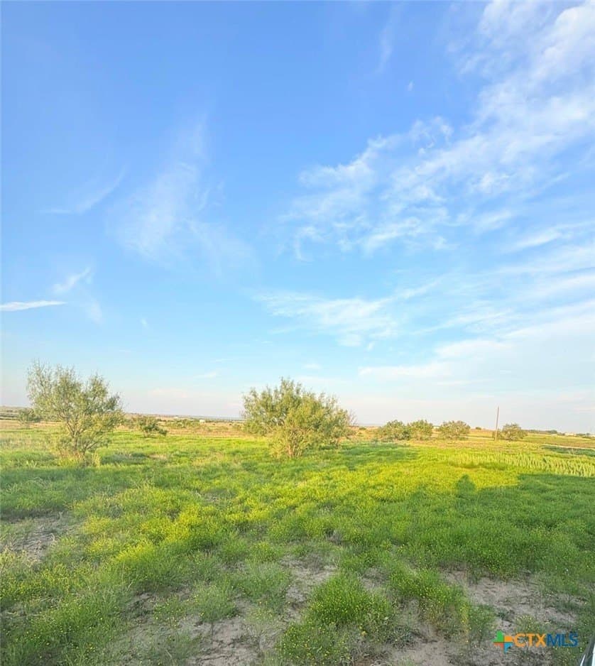 10.13 acres in Lampasas County